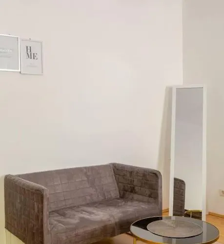 Stylish Modern Entire