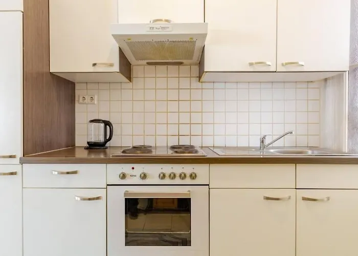 Stylish Modern Entire